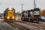 NS GP38-2 #5225 and CSX SD40-2 #8828